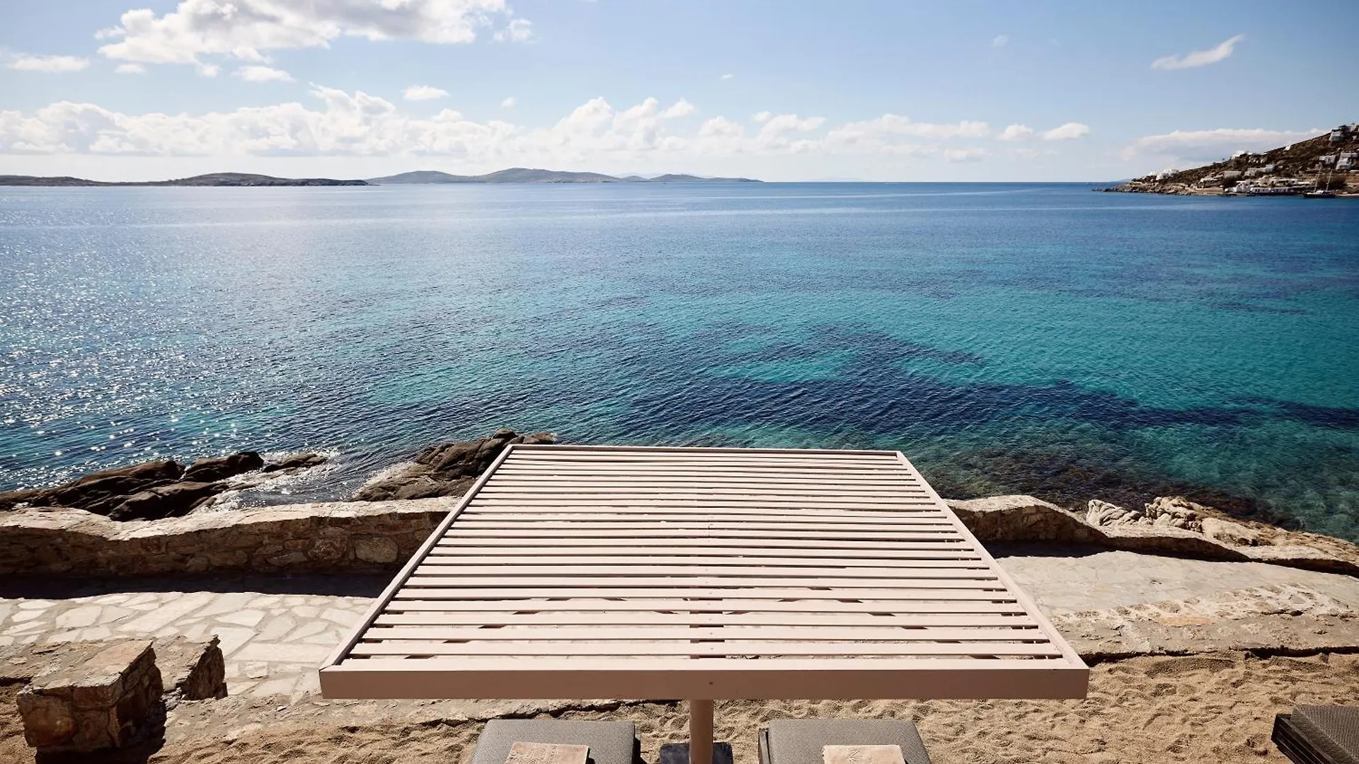 Amazon Mykonos Suites & Spa Agios Ioannis Diakoftis 5*,