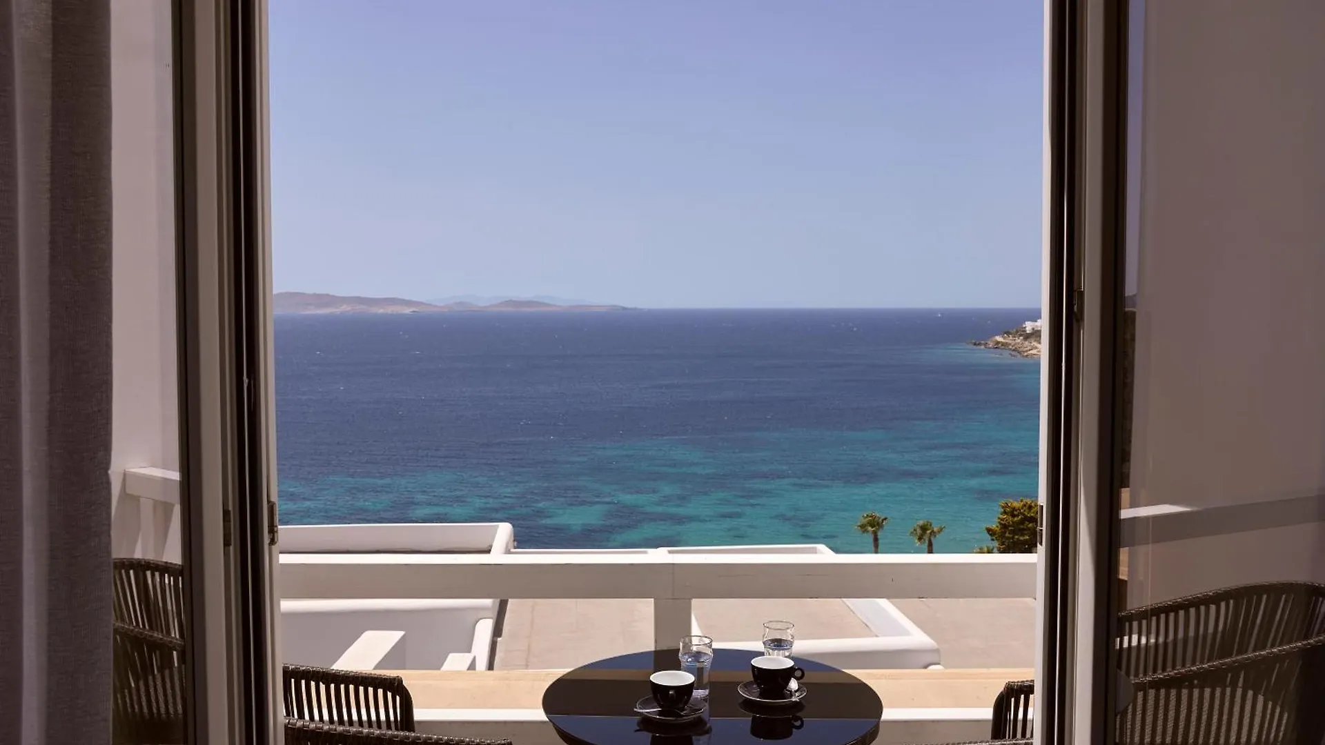 Amazon Mykonos Suites & Spa Agios Ioannis Diakoftis 5*,  Greece