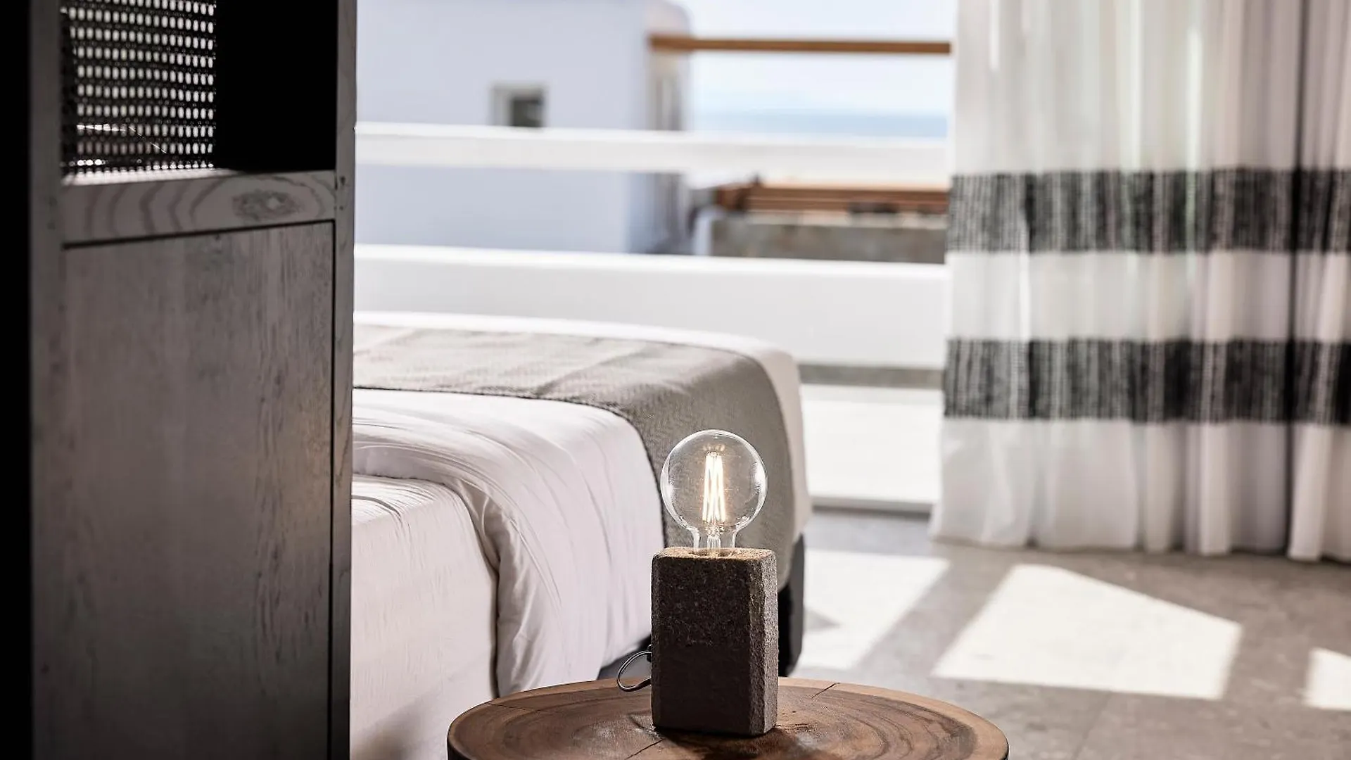 Amazon Mykonos Suites & Spa Agios Ioannis Diakoftis