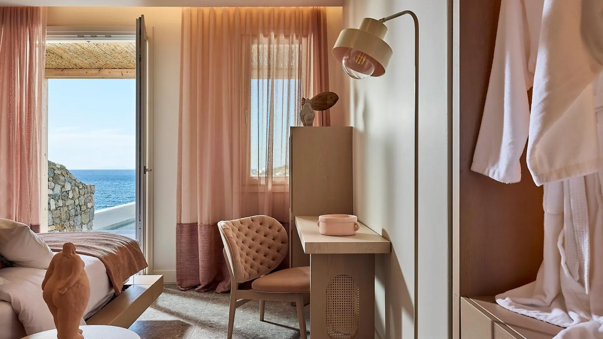 Amazon Mykonos Suites & Spa Agios Ioannis Diakoftis 5*,  Greece